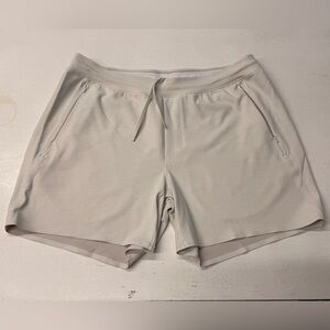 LULULEMON Cream SuperSoft 5in Shorts XL